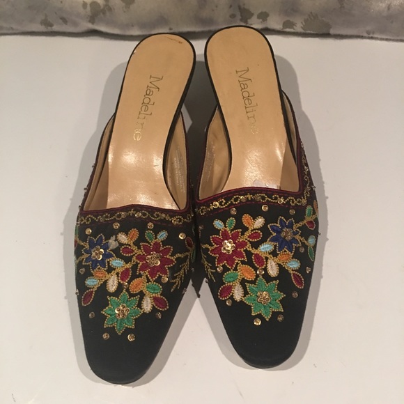 AWESOME MADELINE JEWELED MULES SIZE 8.5 - Picture 2 of 5